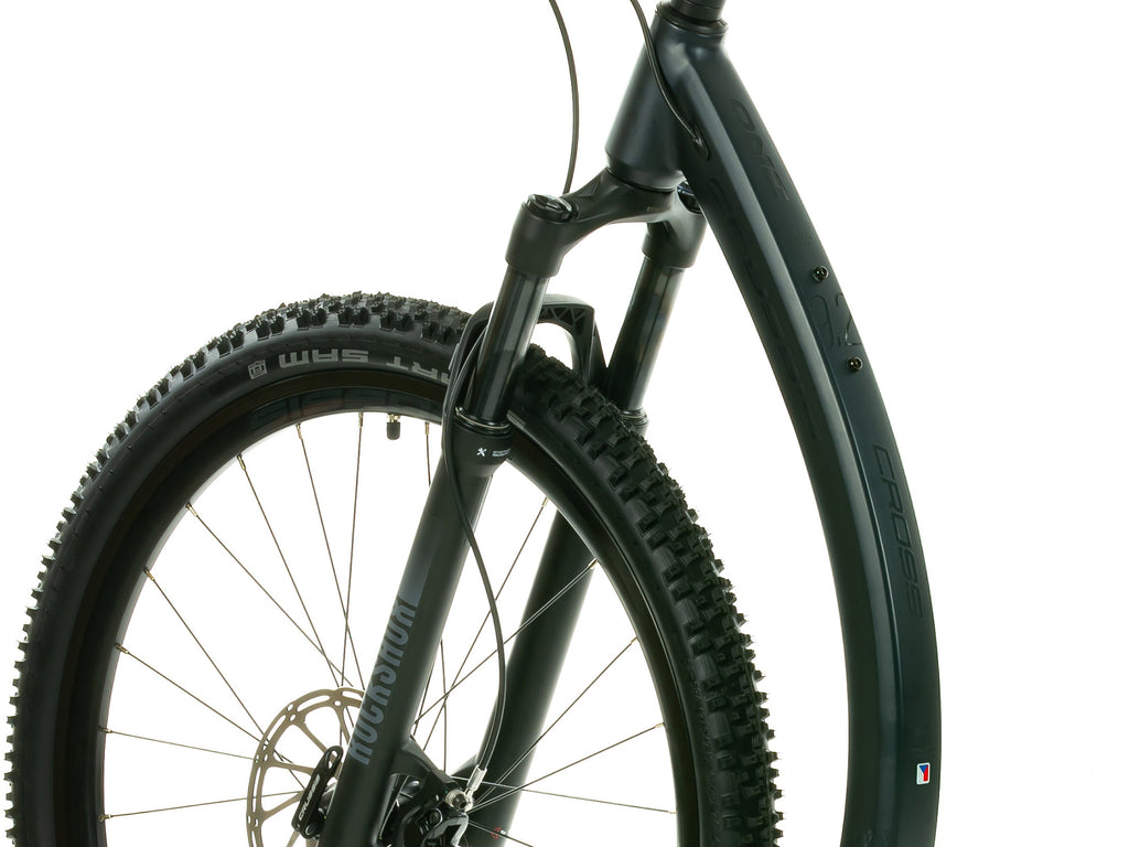 Crussis Cross 9